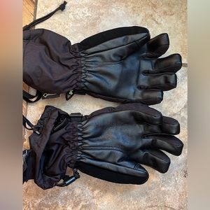 Burton kids gloves